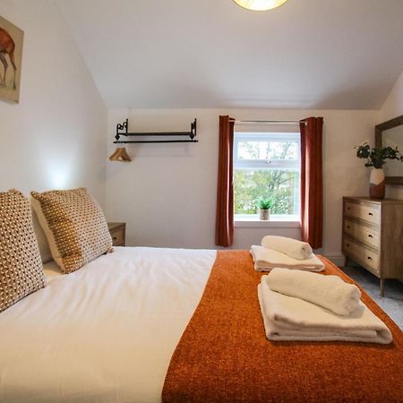 Fairways View - Spacious Apartment - Sleeps 6 - Lovely Views - By Rework Accommodation Hoylake Zewnętrze zdjęcie