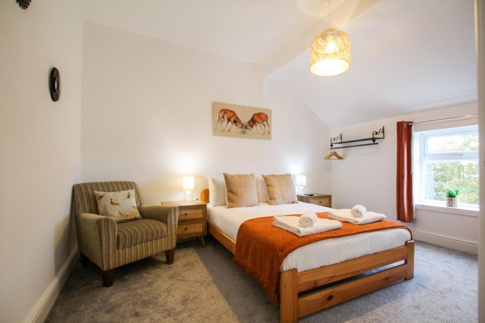 Fairways View - Spacious Apartment - Sleeps 6 - Lovely Views - By Rework Accommodation Hoylake Zewnętrze zdjęcie